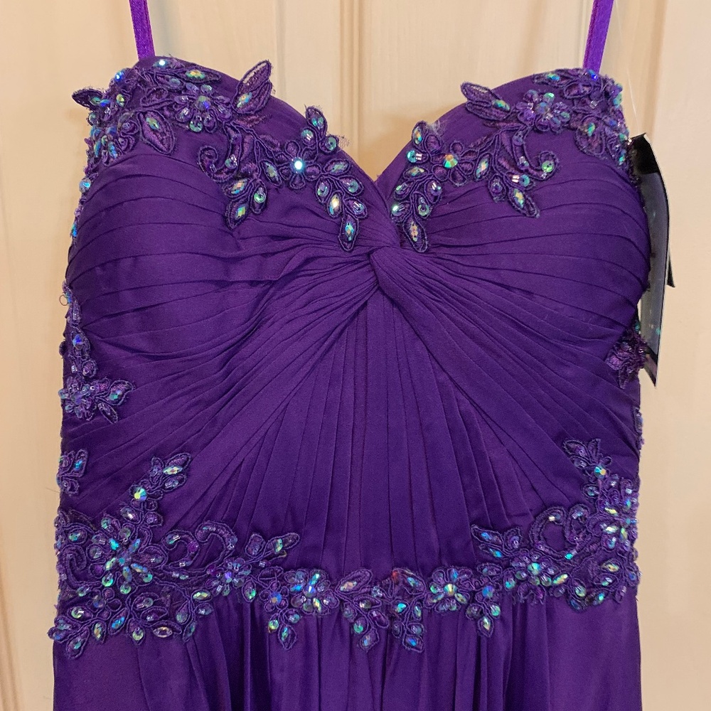 Brand new size 4